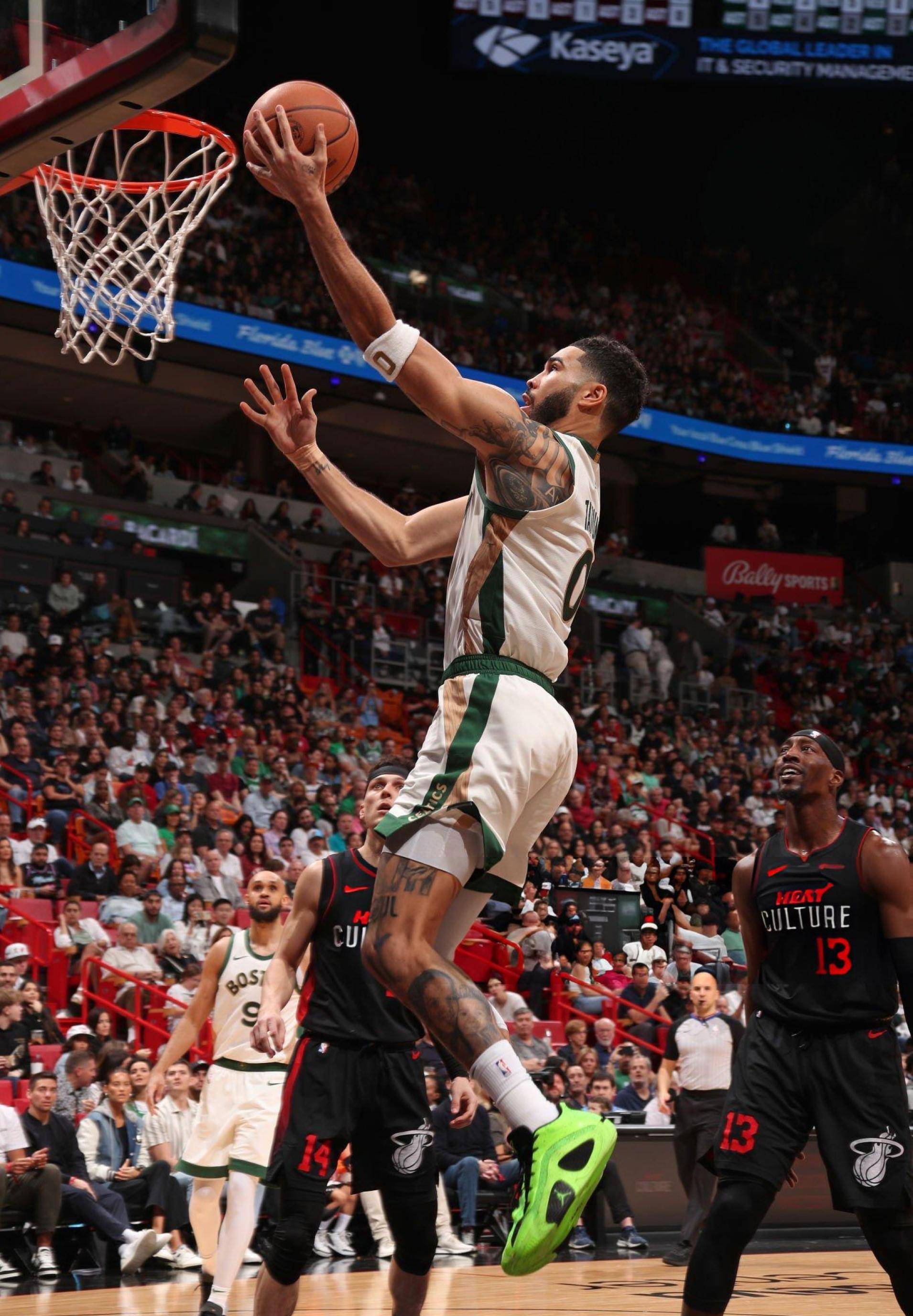 九游-关于塔图姆在掘金比赛中比分优势明显，大胜引发热议！的信息