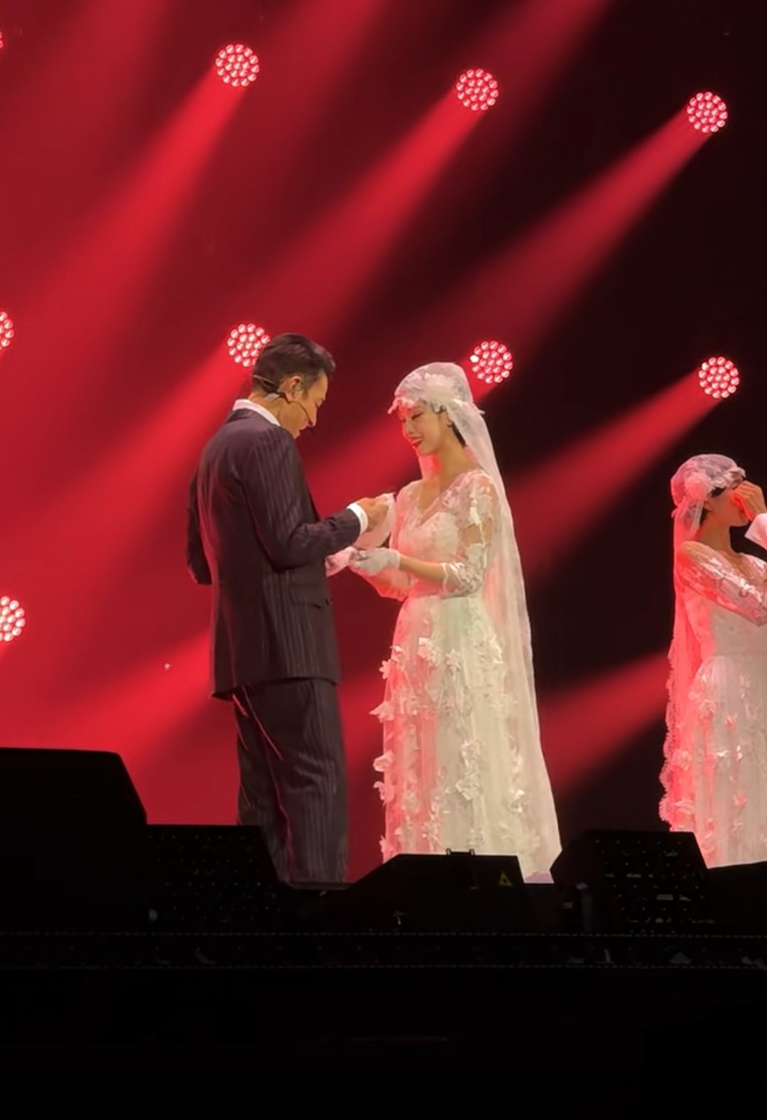 九游娱乐-关于JackeyLove回归赛场，战术调整首场状态亮眼，皇家马德里观众沸腾！的信息